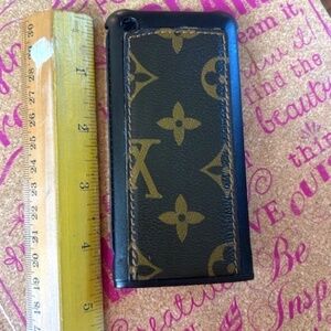 Louis Vuitton Iphone case